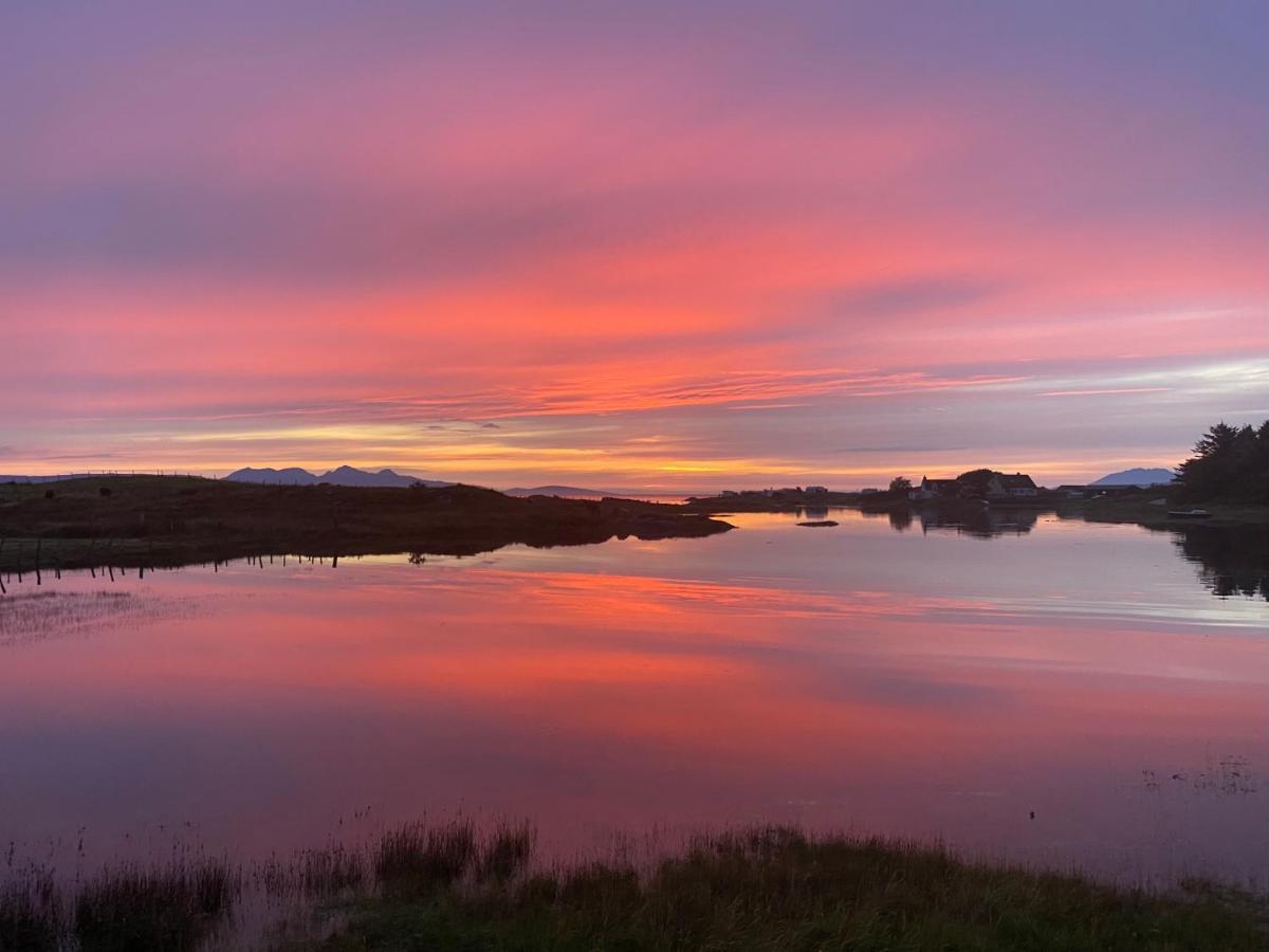 The Sheiling Holiday Home With Gorgeous Views Over The Isles Arisaig Zewnętrze zdjęcie